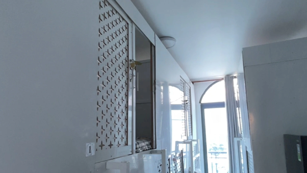 Tân sinh viên “cắn răng” ở hộp ngủ: Rẻ nhưng đầy rủi ro